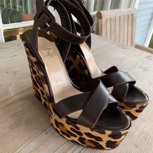 AUTH. Christian Louboutin Leopard Wedge 39.9